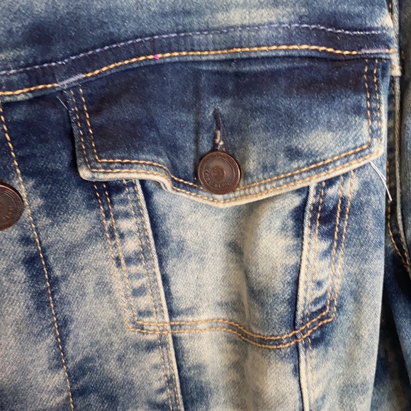Washed Denim Style Jean Jacket Size 1X - Picture 4 of 6